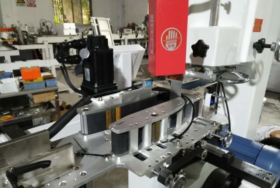 7.5KW 0.6Mpa Automatic Band Saw Cutting Machine For Toilet And Kitchen Roll
